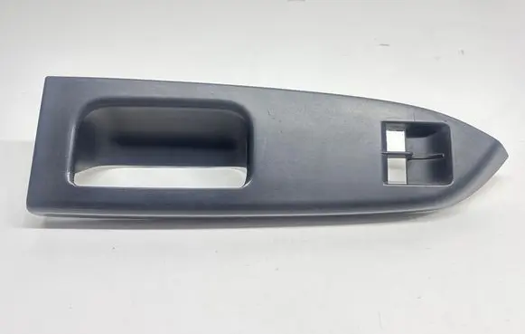 Volkswagen Touran I Front door window switch trim 1T1867371