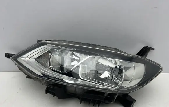Nissan Pulsar Headlight/headlamp 26060 3ZL0A
