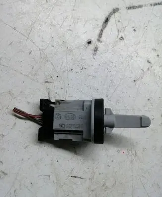 Volkswagen Touran I Interior temperature sensor 1K0907543