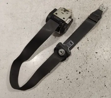 Renault Scenic II - Grand scenic II Front seatbelt 8200699577