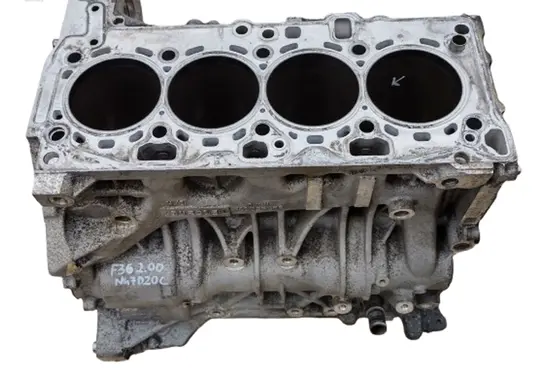 BMW 4 F36 Gran coupe Engine block 781059607