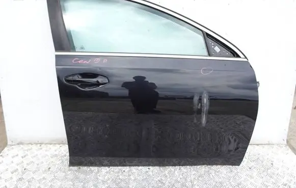 KIA Ceed Front door 