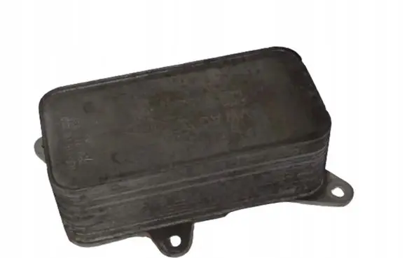 Volkswagen Touareg II Engine oil radiator 7P0317037