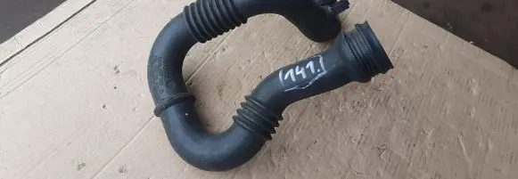 Renault Trafic II (X83) Intercooler hose/pipe 8200470985