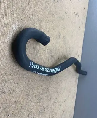 BMW X5 E53 Engine coolant pipe/hose 8409064 64218409064