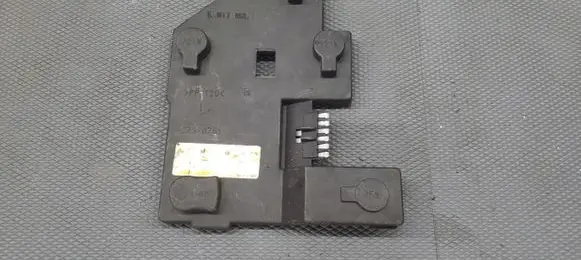 Opel Vectra B Tail light bulb cover holder 90568050