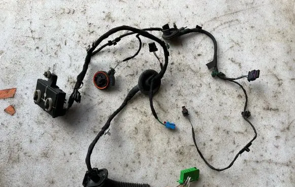 Audi Q7 4M Front door wiring loom 4M0959592D 4M0959592