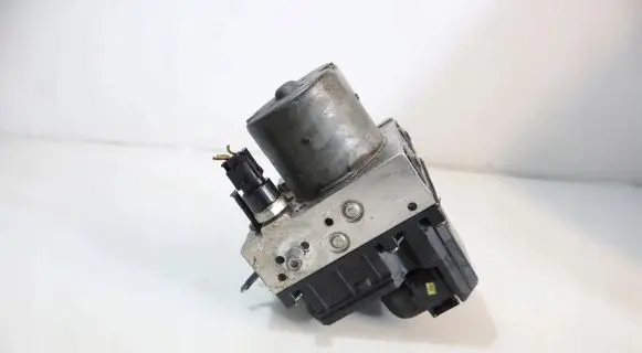 Volkswagen PASSAT B5.5 ABS Pump