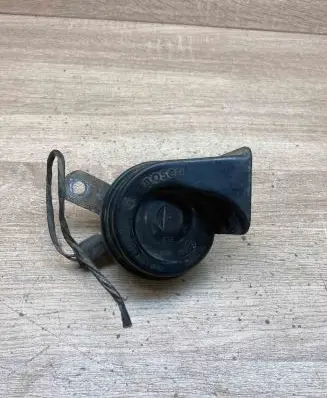 BMW 5 F10 F11 Horn signal 703881157 011157