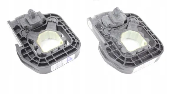 BMW X1 U11 Radiator mount bracket 9846956