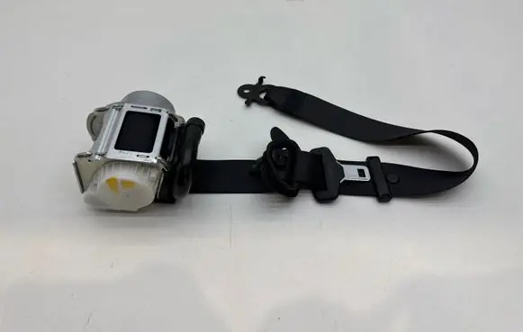 BMW 5 G30 G31 G38 Front seatbelt 7430068