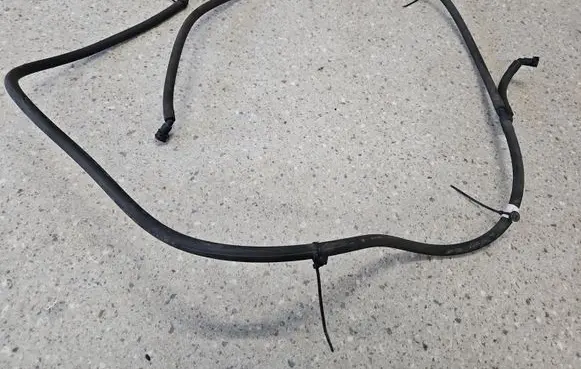 Mercedes-Benz SL R230 Headlight washer hose/pipe N67063