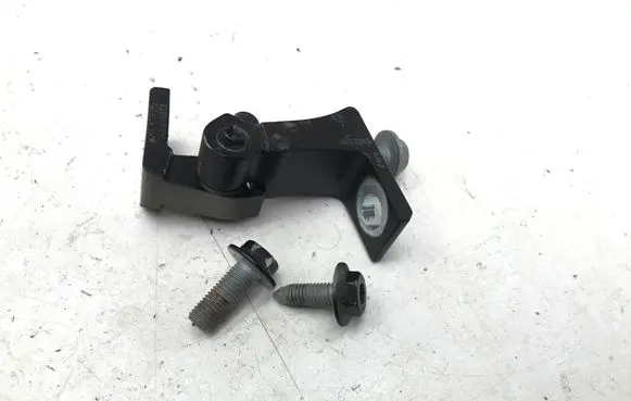 Chery 9/C9 Rear door upper hinge J606106012