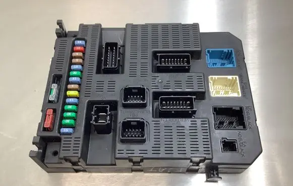 Fiat Scudo Fuse module 9664368980