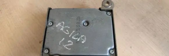 Opel Agila B Airbag control unit/module 3891052K10