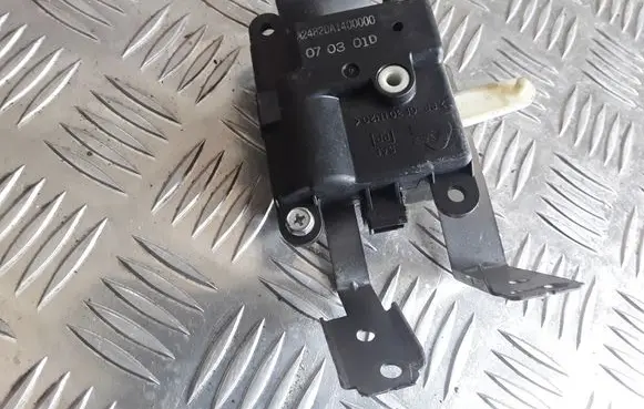 Nissan X-Trail T31 Air flap motor/actuator 070301D