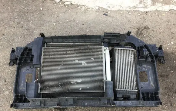 KIA Sportage Radiator set 25310D7000 25304D7720 81130D9900