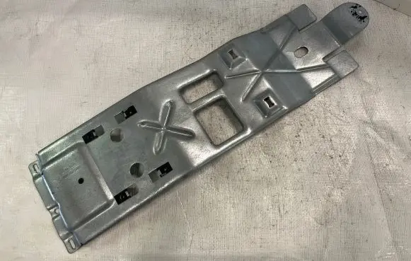 Chrysler Voyager Radio/GPS head unit trim IU3X045C46A 045C46A 13NX0A5C46A