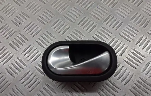 Renault Megane II Rear door interior handle 8200028487