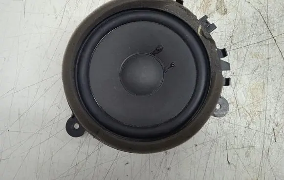 Volvo S60 Front door speaker 30657445