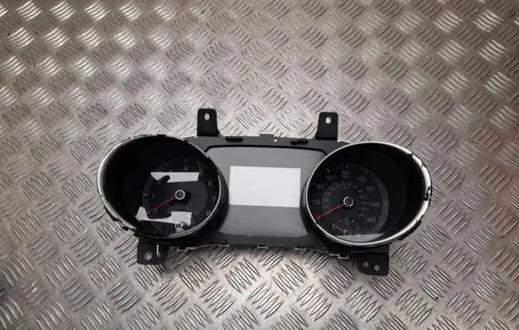KIA Xceed Speedometer (instrument cluster) 94033J7200