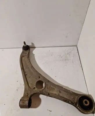 Hyundai i40 Front lower control arm/wishbone