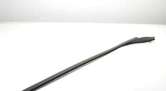 Volvo XC60 Windshield trim 32216112