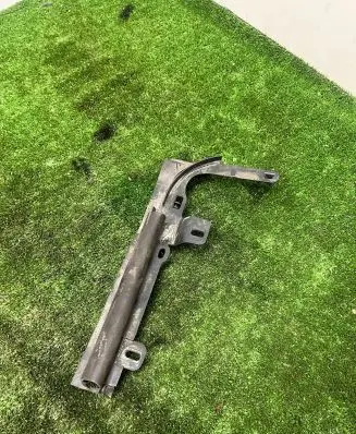 Mercedes-Benz E W213 Other engine bay part a2138310500