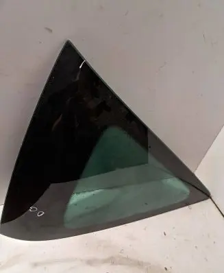 Peugeot 207 Rear side window 43R005013 E000188 DOT39AS3M445