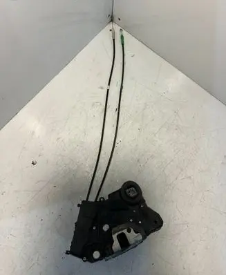 Toyota Prius (NHW20) Front door lock