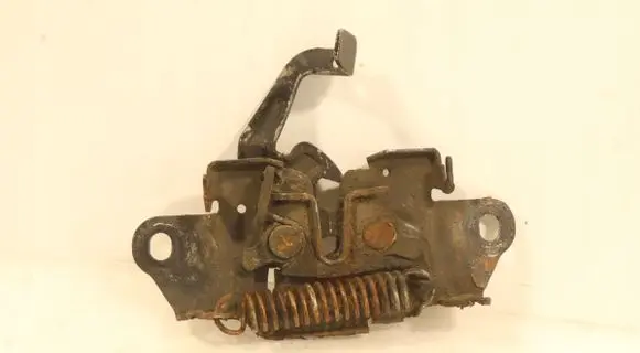 Mazda 3 III Engine bonnet/hood lock/catch 