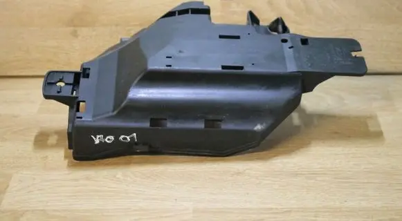 Volvo V70 Fuse box cover 9452547