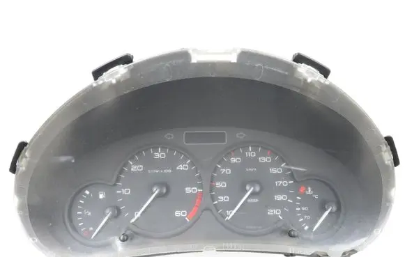Peugeot Partner Speedometer (instrument cluster) 9656696080