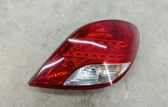 Peugeot 207 Rear/tail lights 9686565980