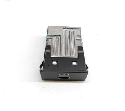 BMW 3 G20 G21 USB socket connector 8711940