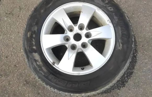 Mitsubishi L200 R17 alloy rim 