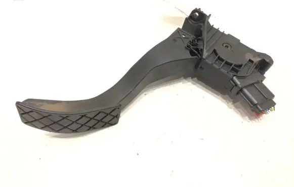 Volkswagen Golf VII Accelerator throttle pedal 5Q1723503H