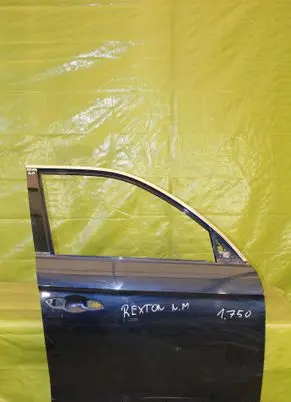 SsangYong Rexton Front door 000259