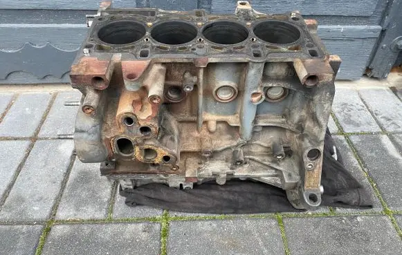 Opel Combo D Engine block 55229567