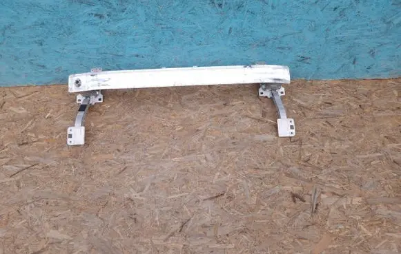 Peugeot 2008 I Front bumper support beam 57L1073