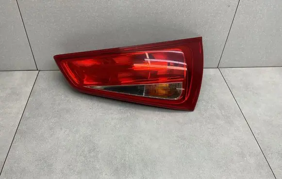 Audi A1 Tailgate rear/tail lights 8X0945094
