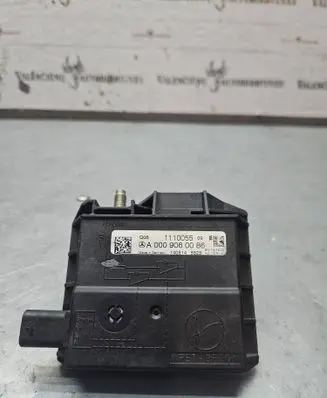 Mercedes-Benz C W205 Positive cable (battery) A0009060086 1110055 1405145525