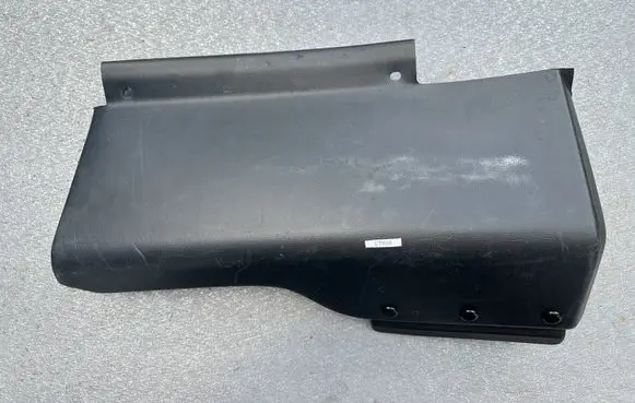 Isuzu Trooper Centre console side trim front 
