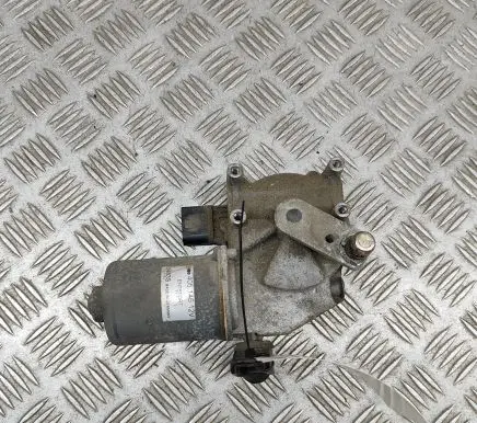 Front wiper linkage and motor