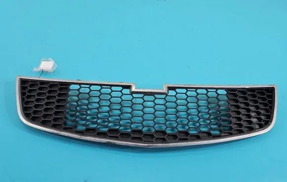 Chevrolet Cruze Front bumper upper radiator grill 96850771 IMPRK1489117