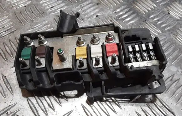 Citroen C5 Fuse module 9662335380