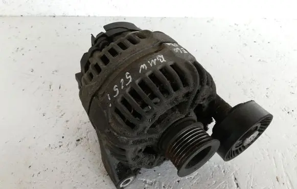 BMW 5 E60 E61 Generator/alternator 751972103