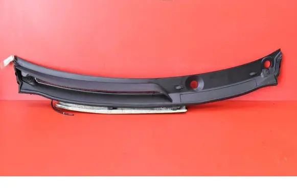 Nissan Qashqai Wiper trim 668626UN1A