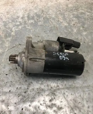 Skoda Octavia Mk2 (1Z) Starter motor 02E911023L