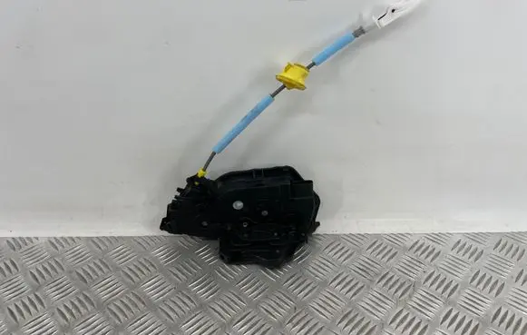 BMW 3 G20 G21 Rear door lock 7445045 VI5122 18283810